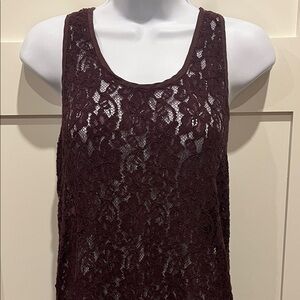 Wilfred Lace Sleeveless Top in Burgundy